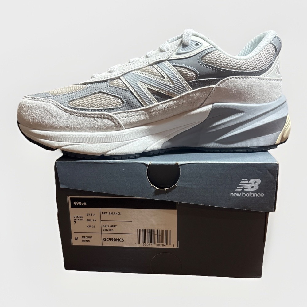 New Balance 990V6 Youth 7 Or Women's 8.5 In Grey